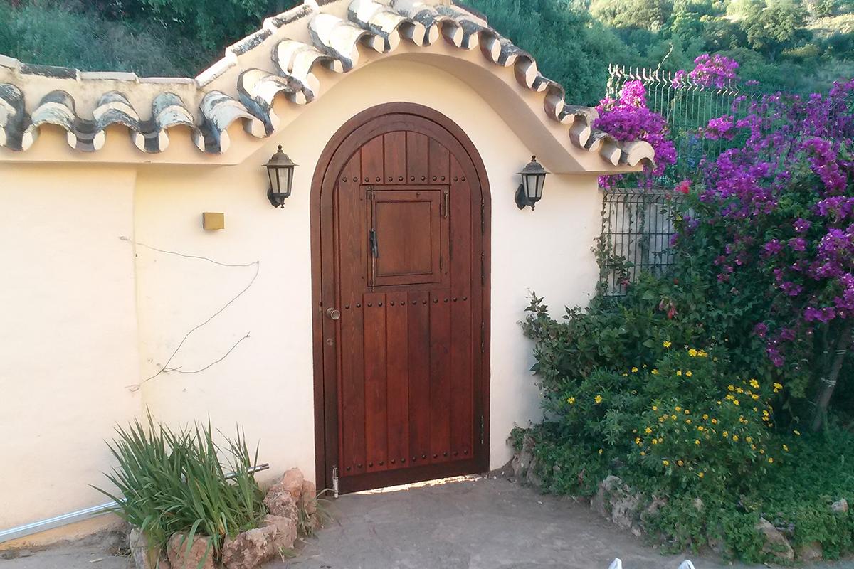 Restauración de puertas y portones en Asturias