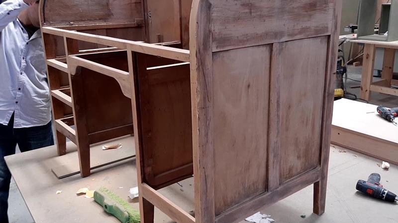 Restauración de antigüedades de madera en Asturias.